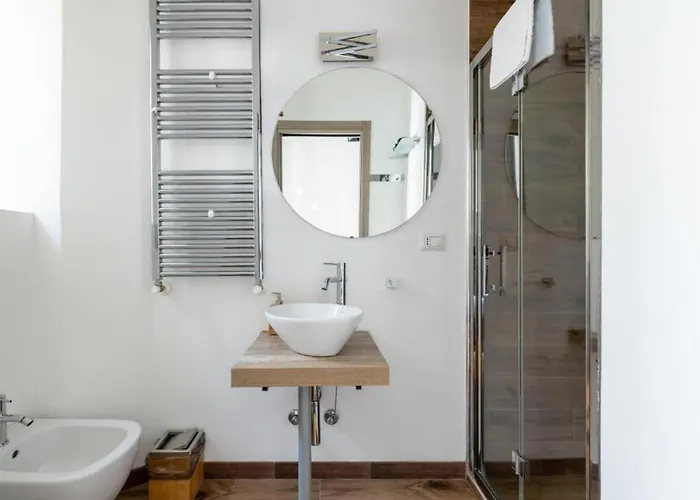 Bright - Private Bath - Center Of Pensión Roma